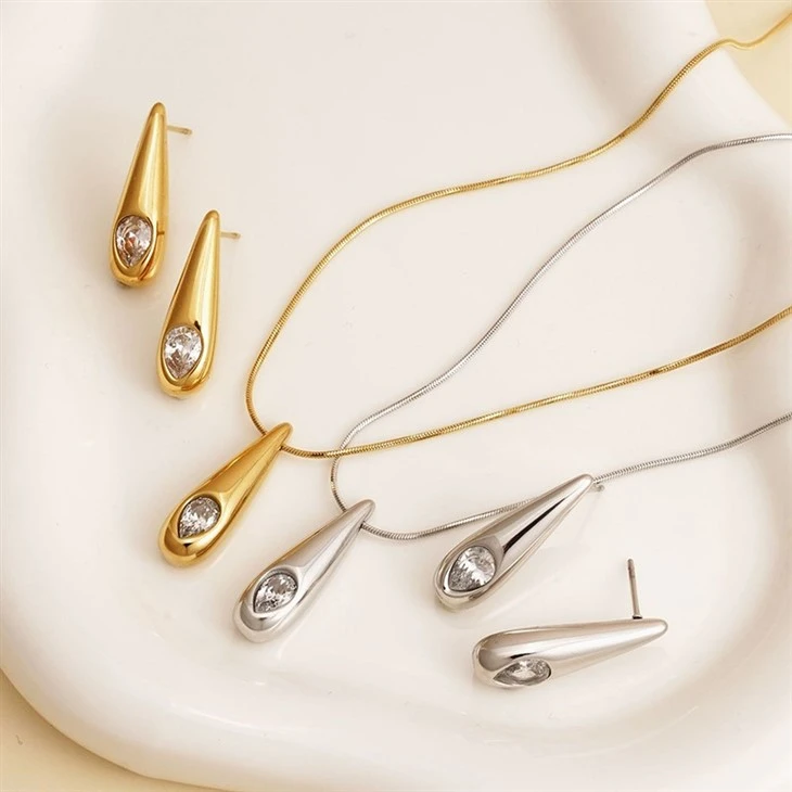 Teardrop Zircon Stud Earrings suppliers
